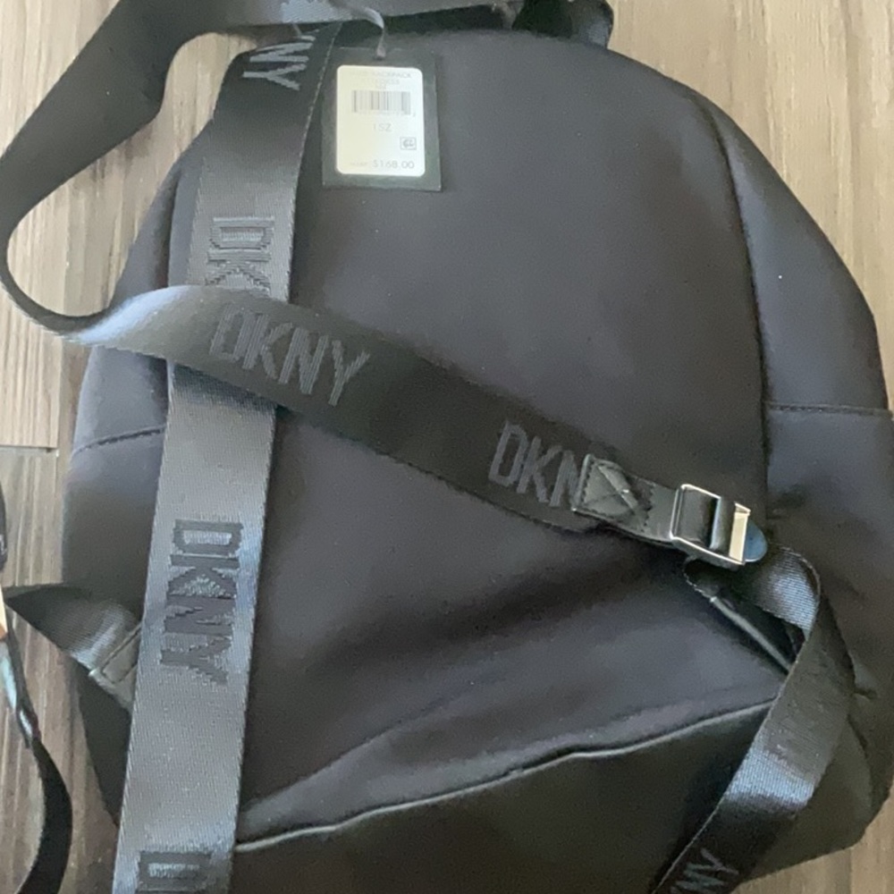 Black DKNY backpack - Picture 7 of 8